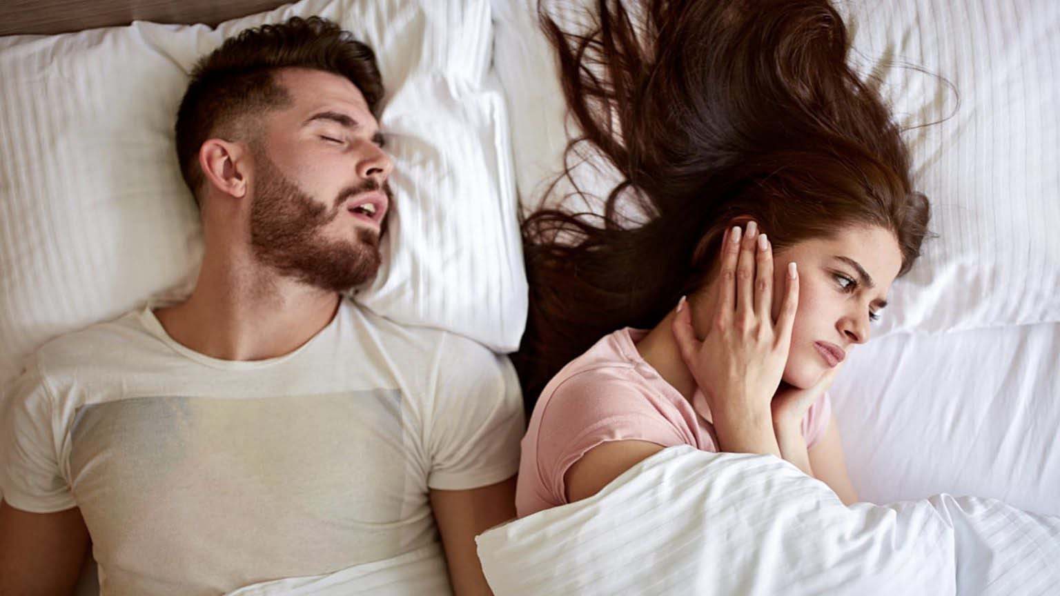 A horkol&aacute;s okai &eacute;s vesz&eacute;lyei &ndash; Ez&eacute;rt &eacute;rdemes f&uuml;l-orr-g&eacute;g&eacute;szhez fordulni