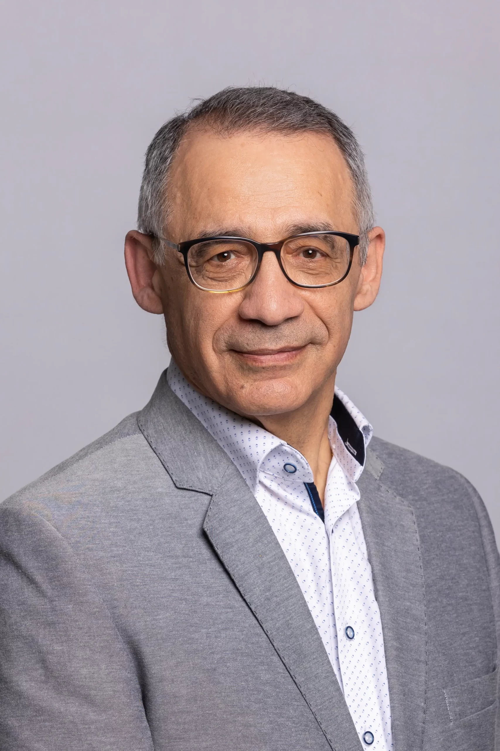 Dr. Mansour Adieb